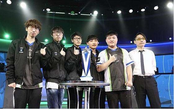 卓越表现 卓越表现